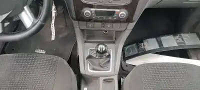 Veículo de Sucata ford focus berlina (cap) ambiente (d) do ano 2007 alimentado kkda