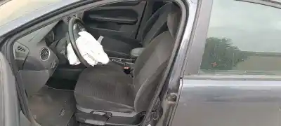 Veículo de Sucata ford focus berlina (cap) ambiente (d) do ano 2007 alimentado kkda