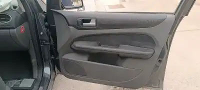 Veículo de Sucata ford focus berlina (cap) ambiente (d) do ano 2007 alimentado kkda