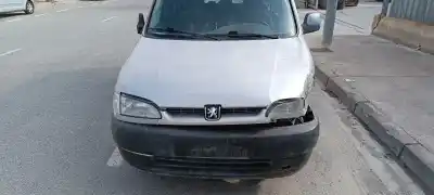 Sloopvoertuig peugeot partner (s1) break van het jaar 2000 aangedreven wjz