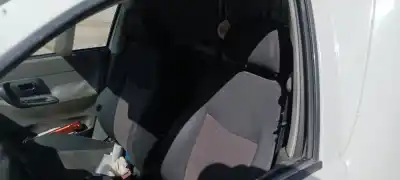 Veicolo di demolizione seat inca (6k9) 1.9 d dell'anno 2000 alimentato 1y