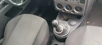 Здавання транспортного засобу ford fusion (cbk) ambiente року 2001 потужний f6ja