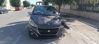 Scrapping Vehicle peugeot 208 allure of the year 2018 powered hn01