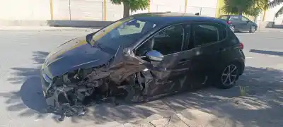 Scrapping Vehicle peugeot 208 allure of the year 2018 powered hn01