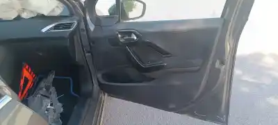 Scrapping Vehicle peugeot 208 allure of the year 2018 powered hn01