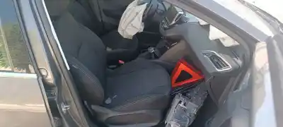 Scrapping Vehicle peugeot 208 allure of the year 2018 powered hn01