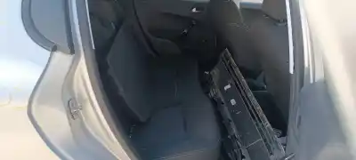 Scrapping Vehicle peugeot 208 allure of the year 2001 powered hm01