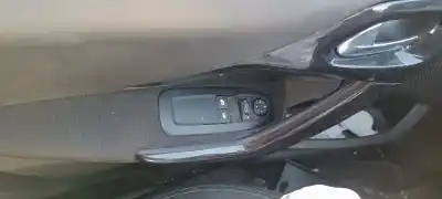 Scrapping Vehicle peugeot 208 allure of the year 2001 powered hm01