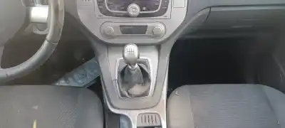 Sloopvoertuig ford kuga (cbv) titanium van het jaar 2001 aangedreven g6dg