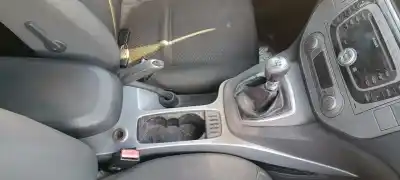 Sloopvoertuig ford kuga (cbv) titanium van het jaar 2001 aangedreven g6dg