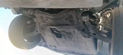 Sloopvoertuig ford kuga (cbv) titanium van het jaar 2001 aangedreven g6dg