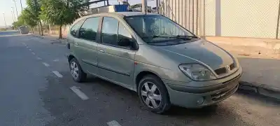 Здавання транспортного засобу RENAULT SCENIC (JA..) 1.9 DCI Authentique року 2002 потужний F9Q K7