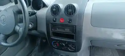 Здавання транспортного засобу daewoo kalos (klas) 1.2 року 2004 потужний b12s1