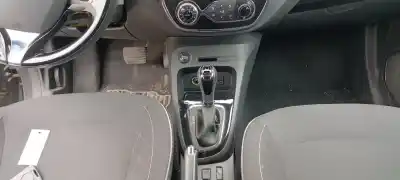 Véhicule à la ferraille renault captur helly hansen de l'année 2001 alimenté k9k609