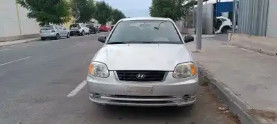 Veicolo di demolizione hyundai accent (lc) gl 4p dell'anno 2003 alimentato g4ea