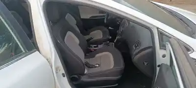 Scrapping Vehicle kia ceed attract 99 cv / 73 kw of the year 2001 powered g4fa