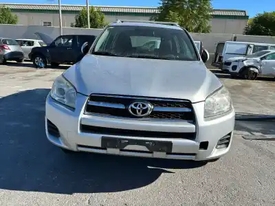 Veículo de Sucata toyota rav 4 (a3) executive do ano 2001 alimentado 2adftv