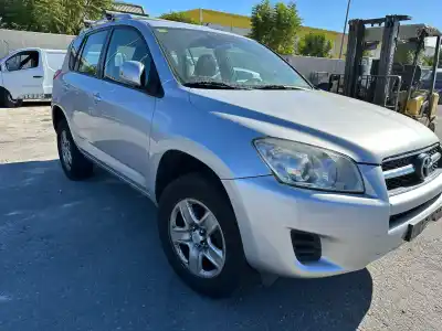 Veículo de Sucata toyota rav 4 (a3) executive do ano 2001 alimentado 2adftv