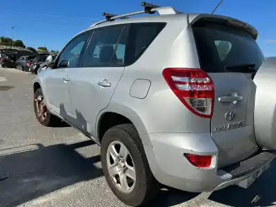 Veículo de Sucata toyota rav 4 (a3) executive do ano 2001 alimentado 2adftv
