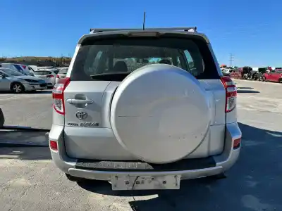 Veículo de Sucata toyota rav 4 (a3) executive do ano 2001 alimentado 2adftv