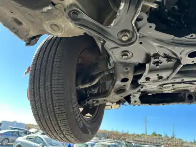 Veículo de Sucata toyota rav 4 (a3) executive do ano 2001 alimentado 2adftv