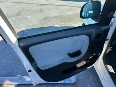 Veículo de Sucata fiat panda (319) city cross do ano 2001 alimentado 169a4000