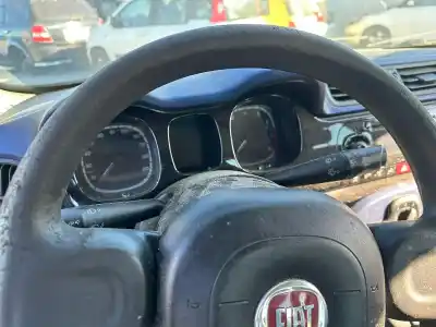 Veículo de Sucata fiat panda (319) city cross do ano 2001 alimentado 169a4000