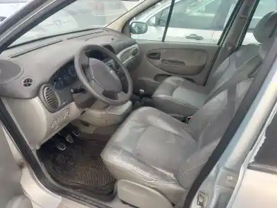 Здавання транспортного засобу renault scenic (ja..) 1.9 dci authentique року 2001 потужний f9q k7