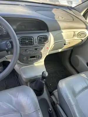 Здавання транспортного засобу renault scenic (ja..) 1.9 dci authentique року 2001 потужний f9q k7
