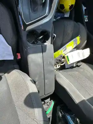 Veículo de Sucata peugeot 3008 active do ano 2017 alimentado bh01