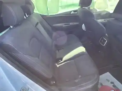 Veicolo di demolizione kia sportage drive 2wd dell'anno 2001 alimentato d4fd