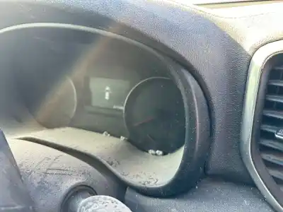 Veicolo di demolizione kia sportage drive 2wd dell'anno 2001 alimentato d4fd