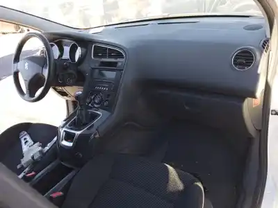 Scrapping Vehicle peugeot 5008 access of the year 2001 powered 9hr