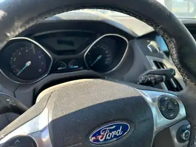 Veículo de Sucata ford focus lim. (cb8) trend do ano 2001 alimentado m1da