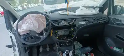 Vehicul casat opel corsa e expression al anului 2001 alimentat b14xer