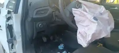 Vehicul casat opel corsa e expression al anului 2001 alimentat b14xer