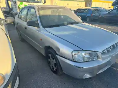 Veicolo di demolizione hyundai accent (lc) gl 4p dell'anno 2000 alimentato g4ea