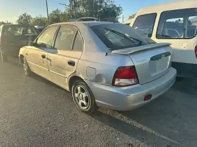 Veicolo di demolizione hyundai accent (lc) gl 4p dell'anno 2000 alimentato g4ea