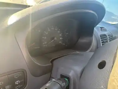 Veicolo di demolizione hyundai accent (lc) gl 4p dell'anno 2000 alimentato g4ea