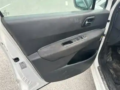 Veículo de Sucata peugeot 5008 allure do ano 2001 alimentado 