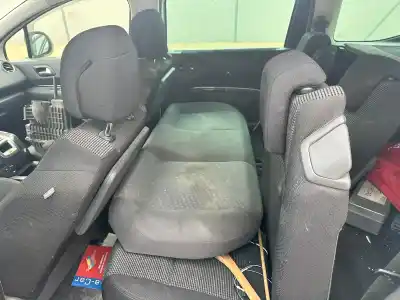 Veículo de Sucata peugeot 5008 allure do ano 2001 alimentado 