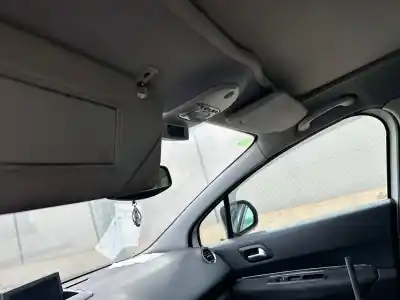 Veículo de Sucata peugeot 5008 allure do ano 2001 alimentado 