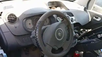 Здавання транспортного засобу renault kangoo dynamique acción especial року 2001 потужний k9k808
