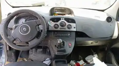 Здавання транспортного засобу renault kangoo dynamique acción especial року 2001 потужний k9k808