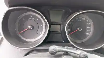 Veículo de Sucata hyundai i30 (gd) 25 aniversario do ano 2001 alimentado d4fb