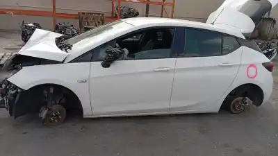 Veicolo di demolizione opel astra k lim. 5türig astra start/stop 104 cv / 77 kw dell'anno 2020 alimentato lxd