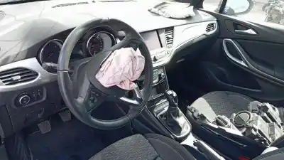 Veicolo di demolizione opel astra k lim. 5türig astra start/stop 104 cv / 77 kw dell'anno 2020 alimentato lxd