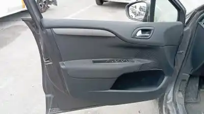 Veículo de Sucata citroen c4 lim. seduction do ano 2001 alimentado bh02