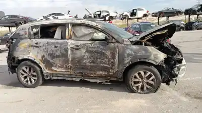 Veicolo di demolizione KIA SPORTAGE Emotion 4x2 dell'anno 2014 alimentato D4FD