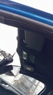 Veículo de Sucata ford focus active do ano 2001 alimentado b7da